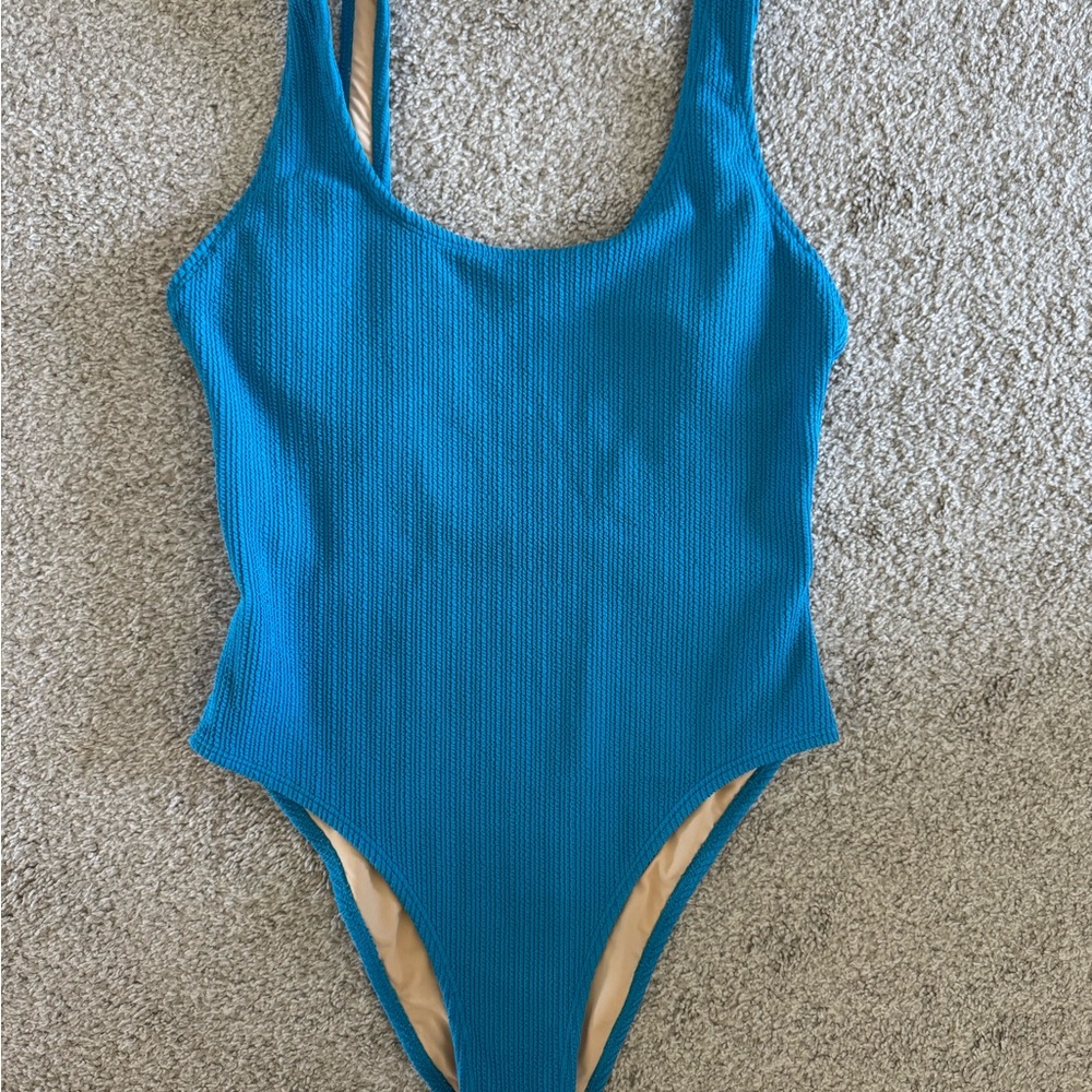 Women's Cotton On Bonnie Blue Crinkle One Piece Swimsuit Size: M